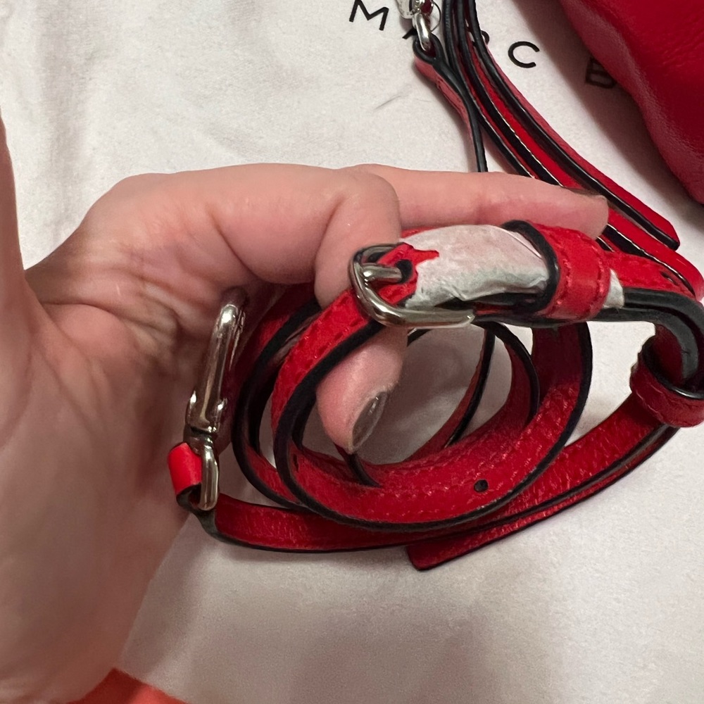 Like new Marc by Marc jacobs canteen style bag - Picture 9 of 16